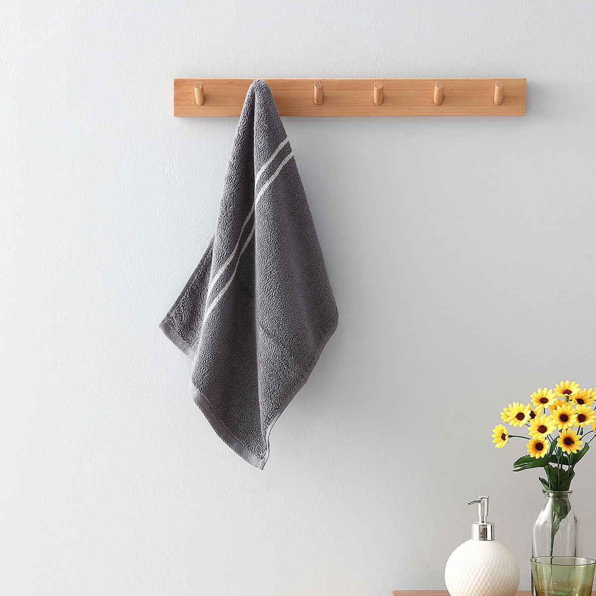 Smart Sensor Cotton Face Towel Soft Absorbent Touch Activated Bathroom Towel for Daily Use