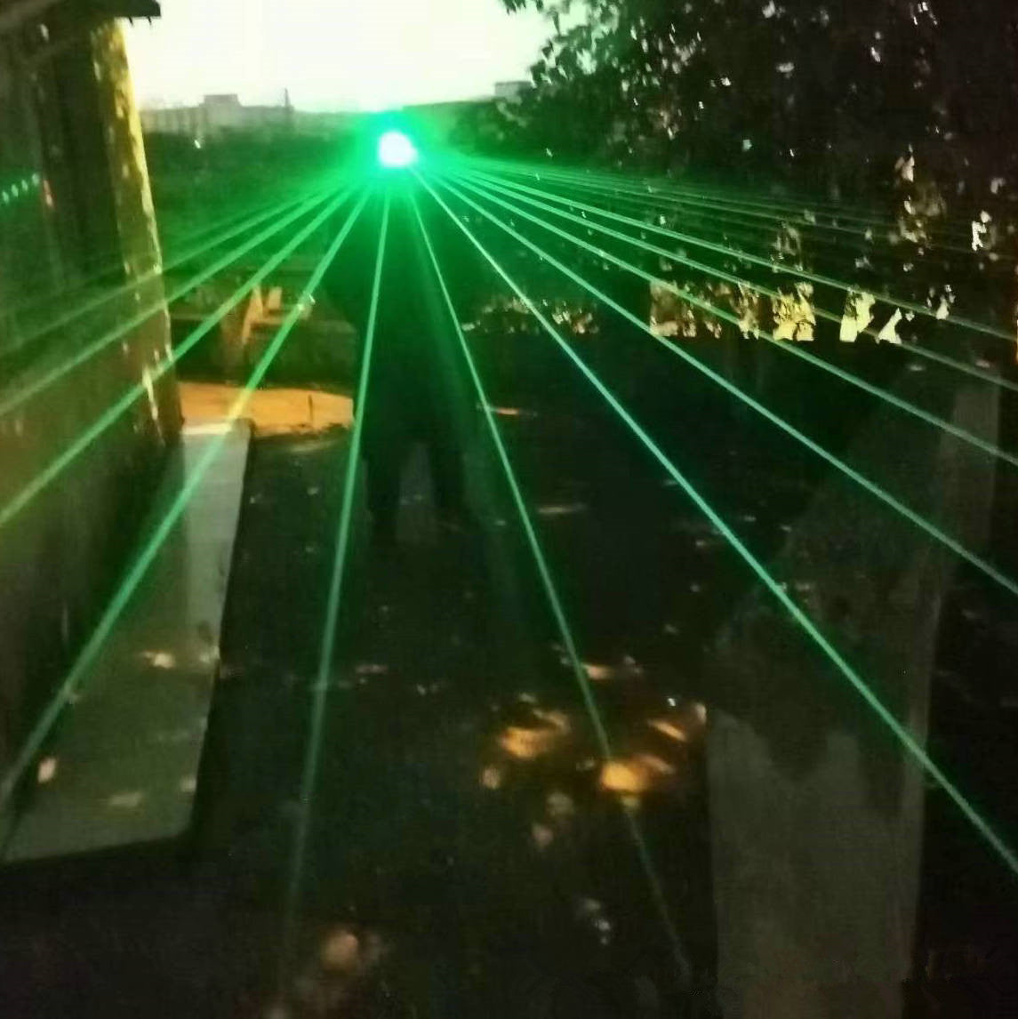 Stage Performance Laser Glasses – LED Light Up Party & Show Visual Effect Glasses