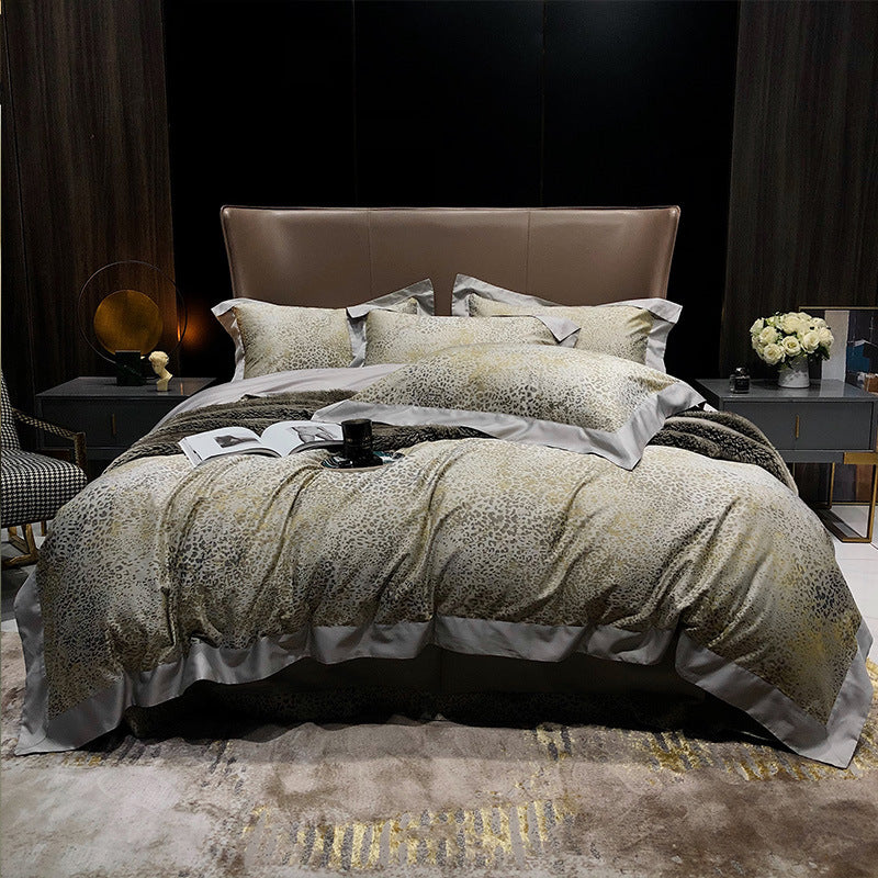 Four Piece Cotton Leopard Print Bedding Set Duvet Cover Stylish Luxury Bed Sheets Set for Bedroom Decor