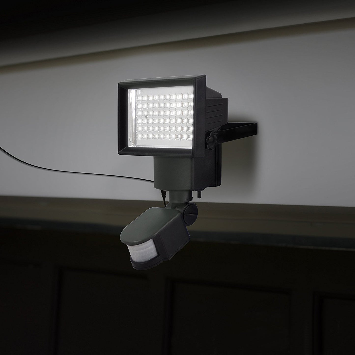Solar LED Floodlight with Infrared Sensor – Motion Detection Outdoor Security Wall Lamp