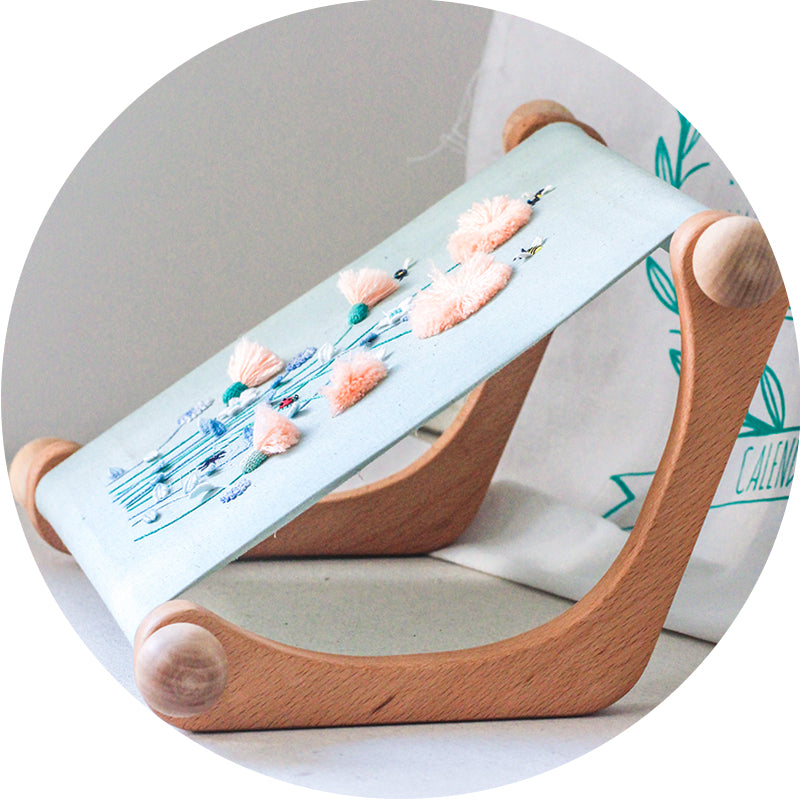Large Solid Wood Embroidery Frame – Desktop Cross Stitch Hoop Stand for DIY Craft