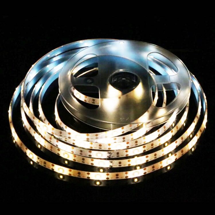 Solar Lights Strip with 90LED Waterproof Outdoor Garden Decorative LED Strip Light for Pathway Fence Patio