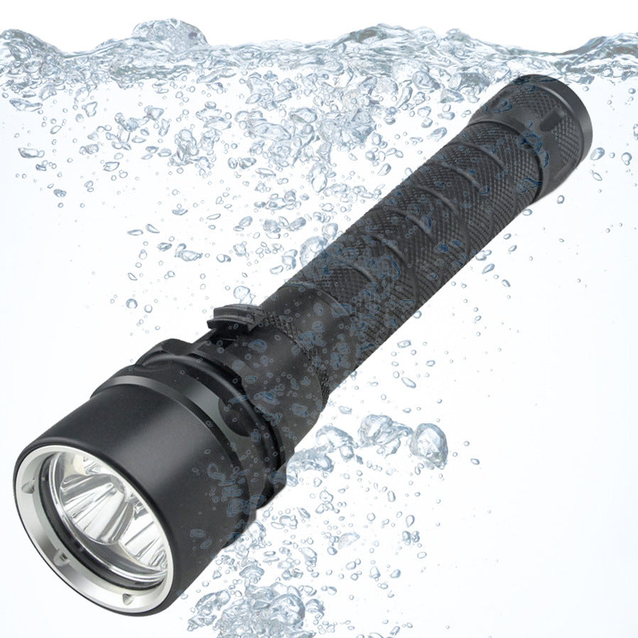 Aluminum Alloy Rechargeable Diving Flashlight High Intensity Waterproof Torch for Deep Diving and Outdoor Use