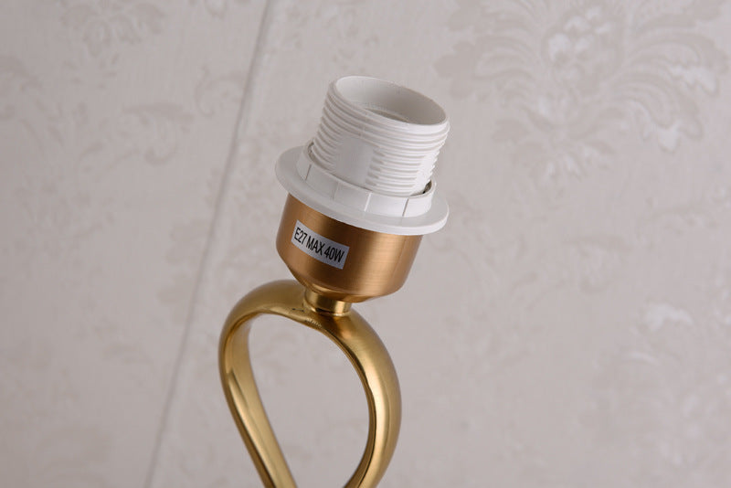 Creative Bedroom Model Room Bedside Lamp Modern Decorative Table Light for Home Interior Ambient Lighting and Decor