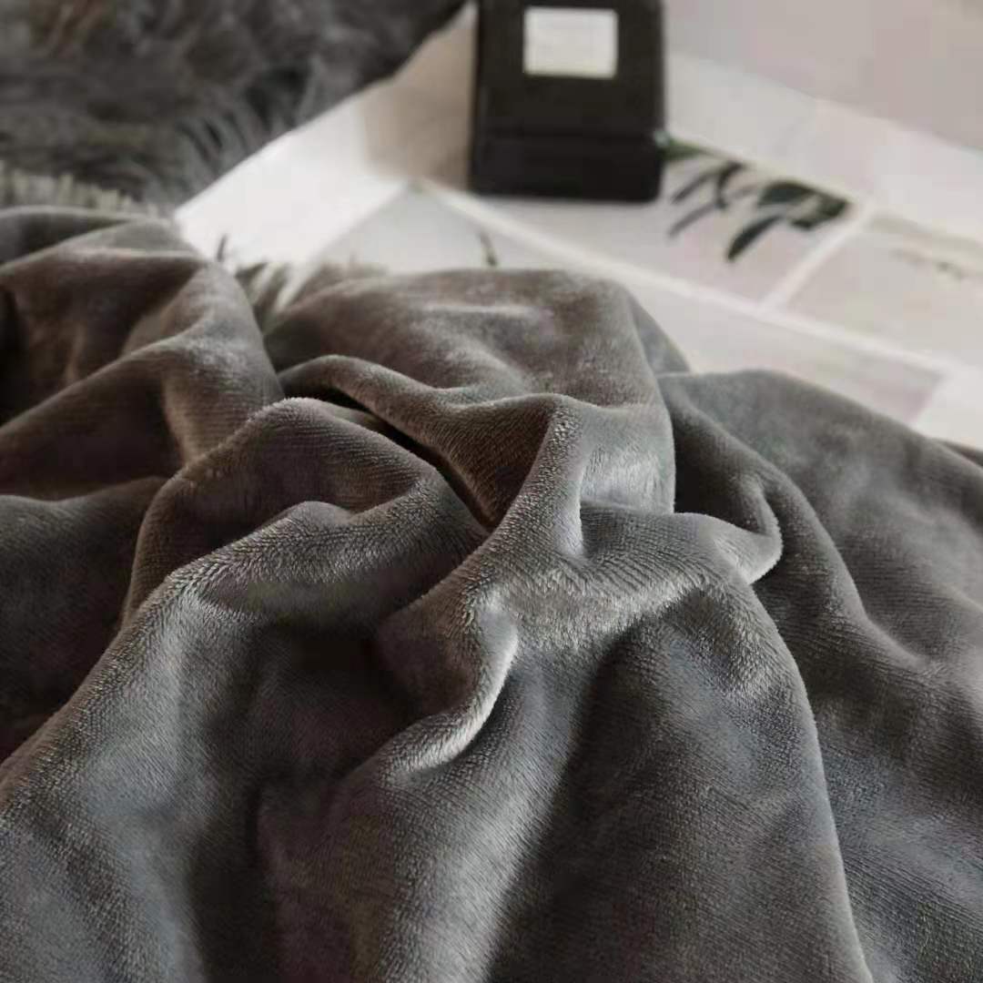 Plush Winter Bedding Set – Soft Quilt Cover 3-Piece & 4-Piece Warm Comfort Set