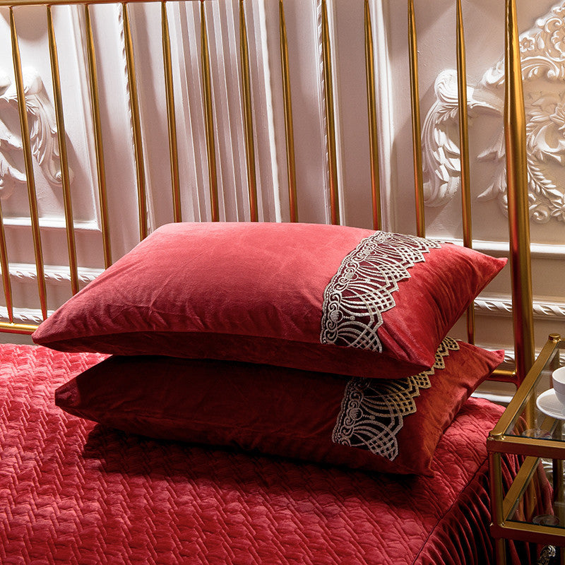 Four Piece Thick Crystal Velvet Bedding Set Soft Warm Luxury Quilt Cover Bed Sheet Set