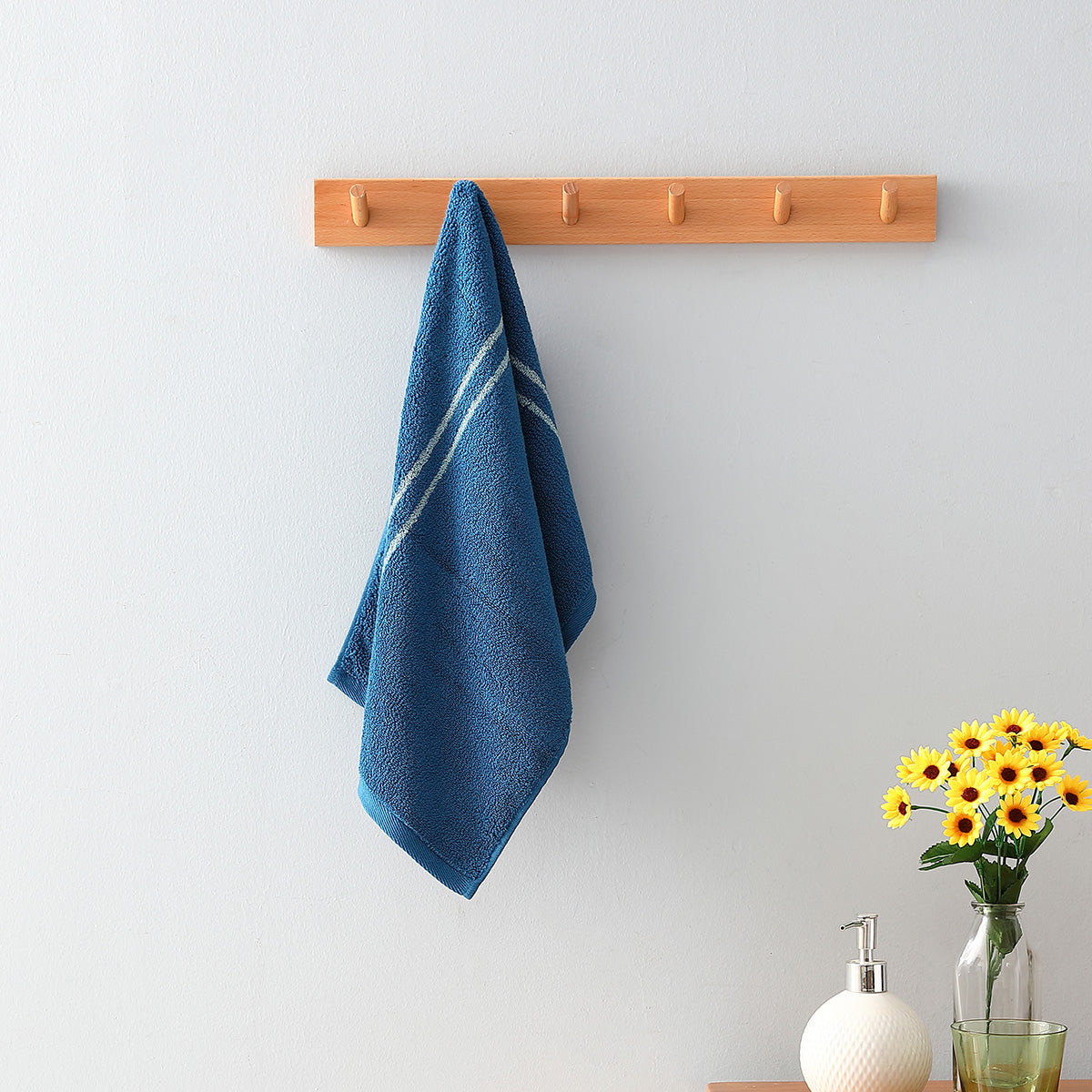 Smart Sensor Cotton Face Towel Soft Absorbent Touch Activated Bathroom Towel for Daily Use