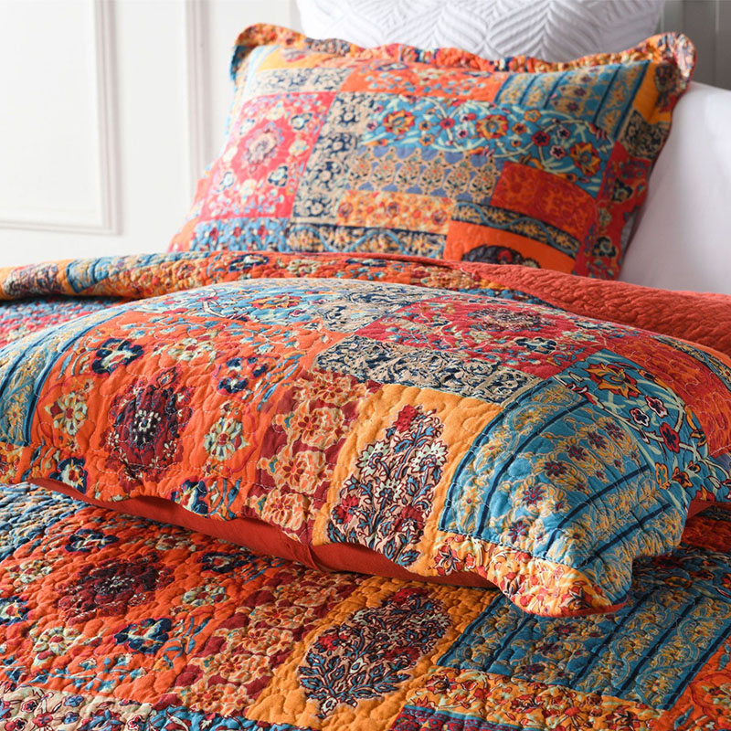 Three Piece Air Conditioning Quilt Set Lightweight Cooling Summer Blanket Soft Breathable Bedding Set for Home Use