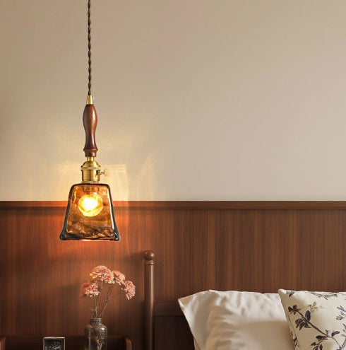 Amber Glass Pendant Light – Vintage-Style Chandelier