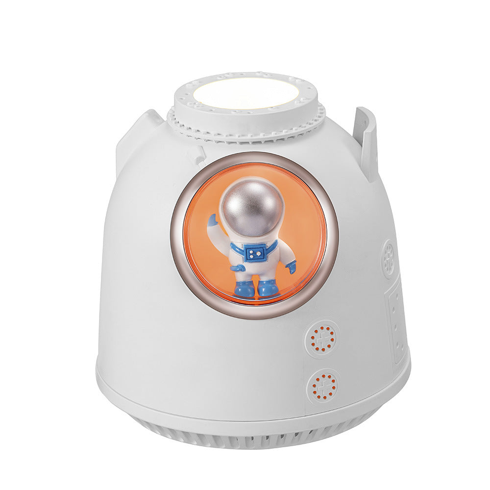 Creative Mini Spaceman Humidifier Portable Hydrating Fog Air Diffuser for Car Office and Home Use