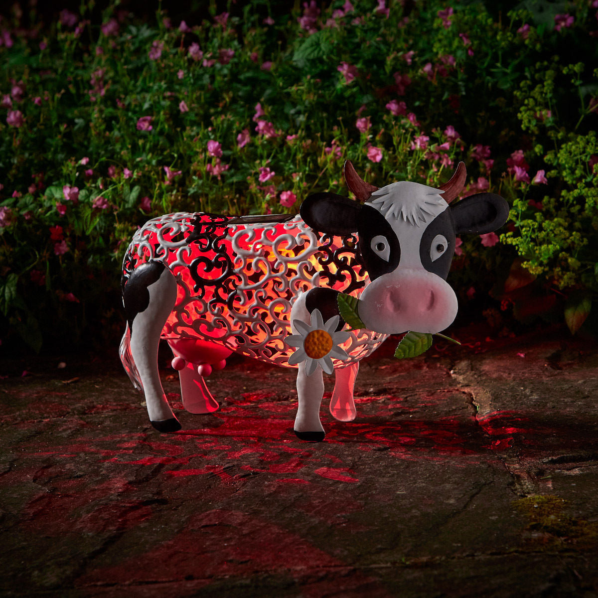 Daisy Cow Solar Light Resin Garden Decoration Outdoor LED Lawn Ornament Landscape Lamp
