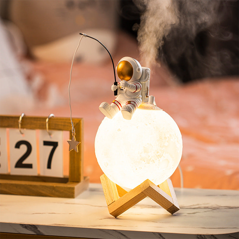 Astronaut Figurine Humidifier Resin Space Man Mini Night Light Cold Fog Air Diffuser Home Decoration Accessories