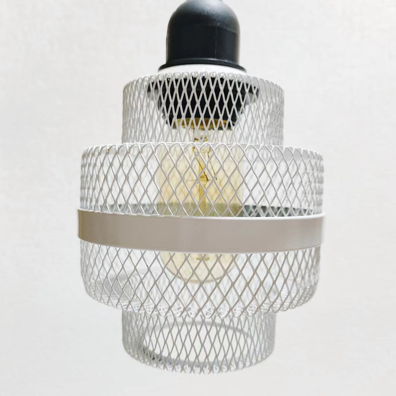 Metal Diamond Mesh Ceiling Lamp Shade – Hollow Geometric Pendant Light Cover