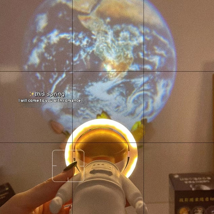 New Astronaut Star Projector Lamp USB Rechargeable Rotatable Night Light Bedside Galaxy Atmosphere Bedroom Decor
