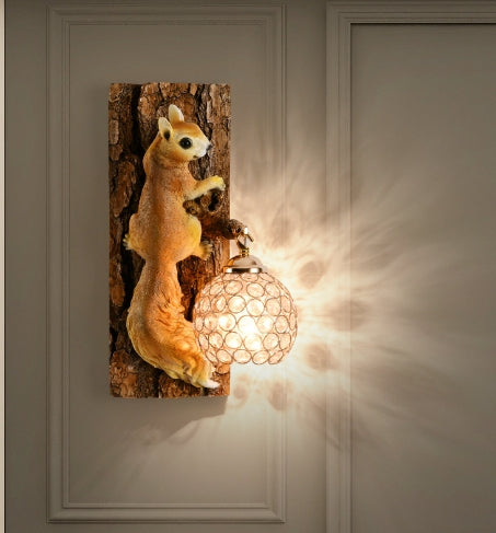 Nordic Countryside Squirrel Wall Lamp – Creative Animal Wall Hanging Light
